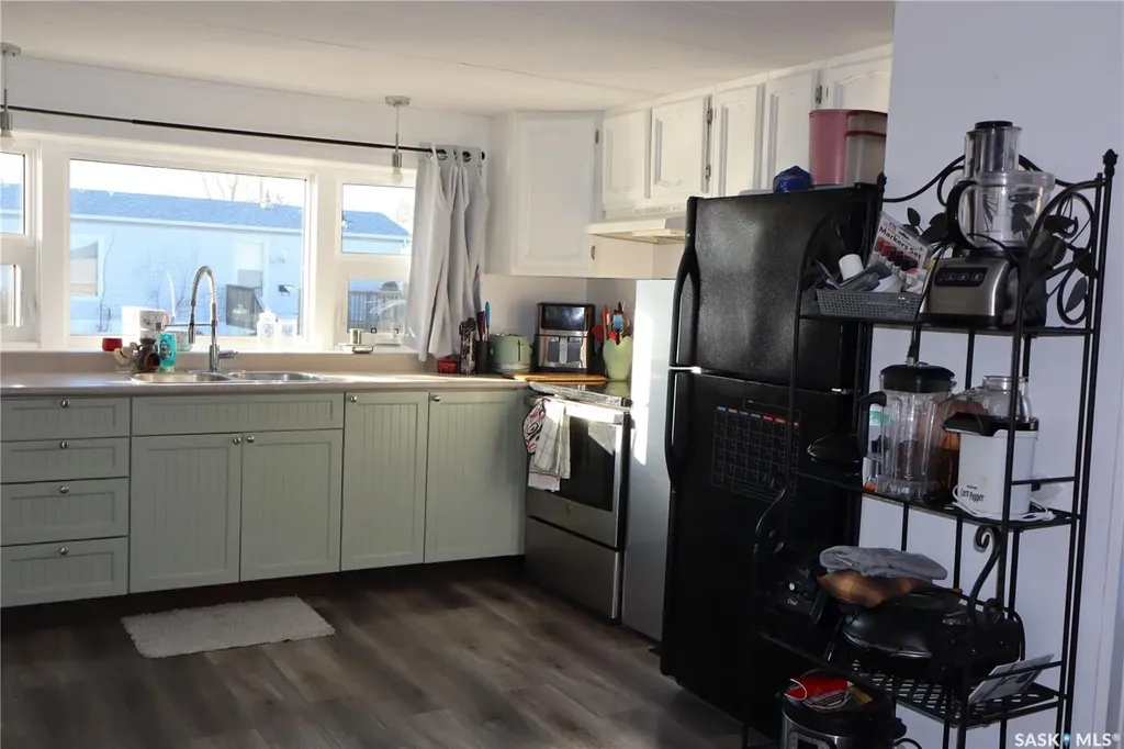 68 Sunrise Estates Assiniboia SK S0H 0B0