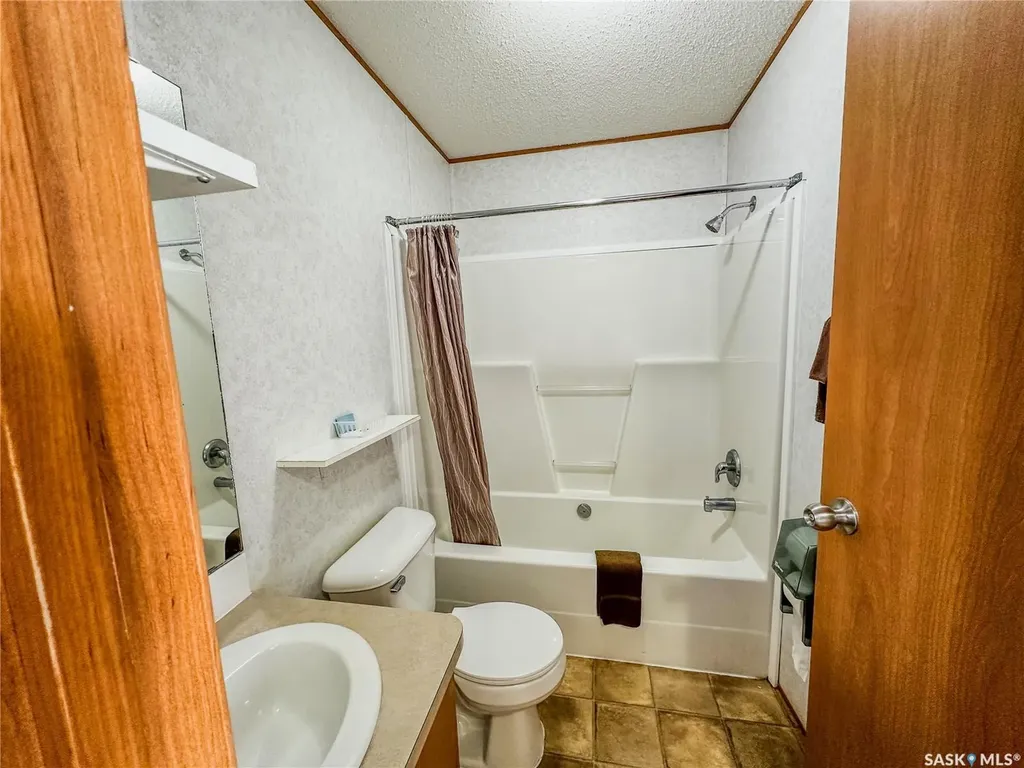 1041 Kaiser William Avenue Langenburg SK S0A 2A0