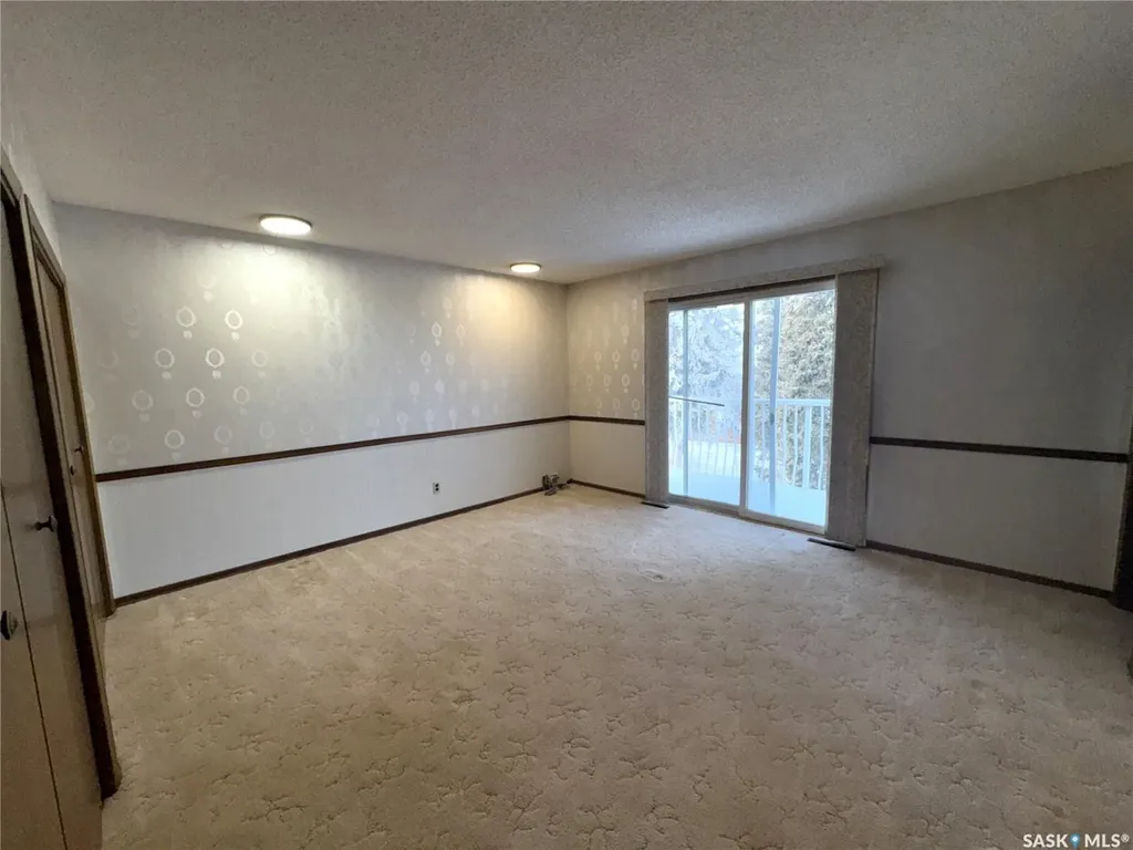 503 7th Avenue W Biggar SK S0K 0M0