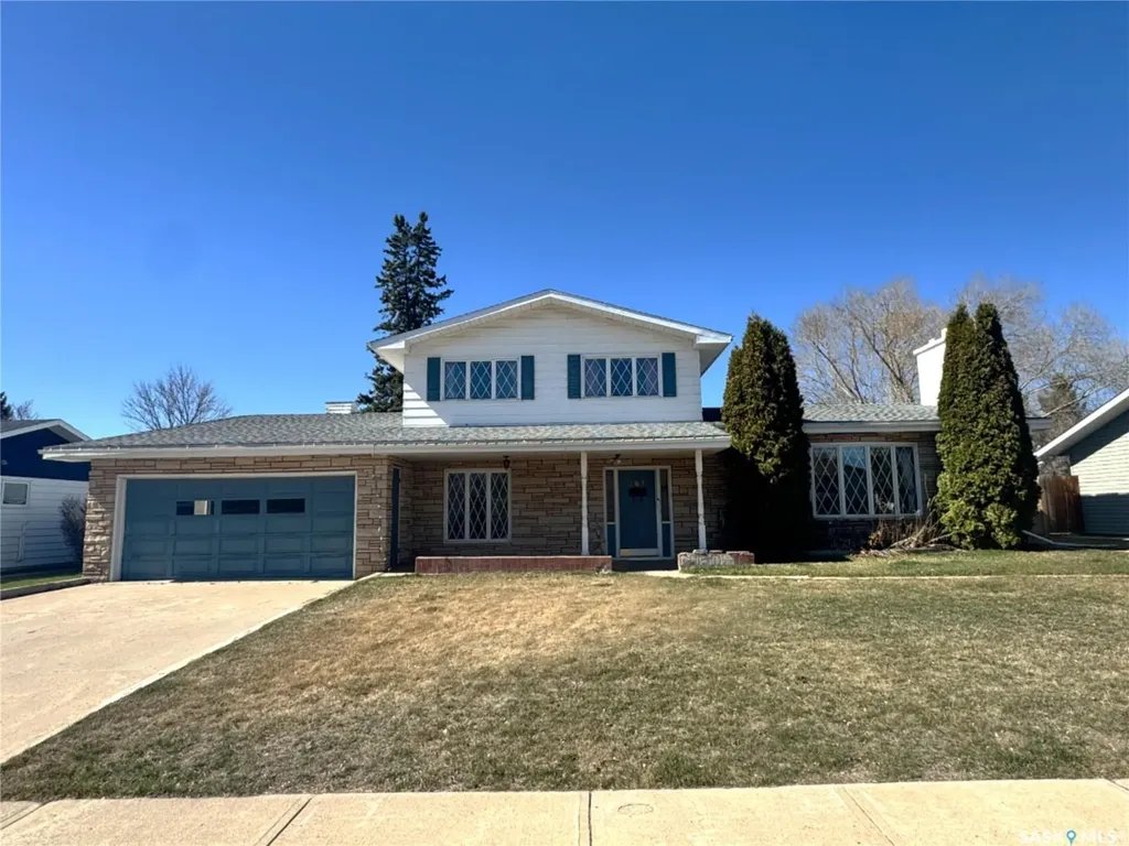 503 7th Avenue W Biggar SK S0K 0M0