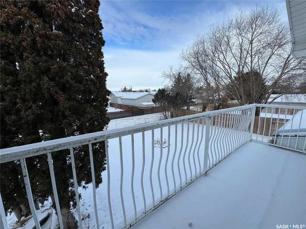 503 7th Avenue W Biggar SK S0K 0M0