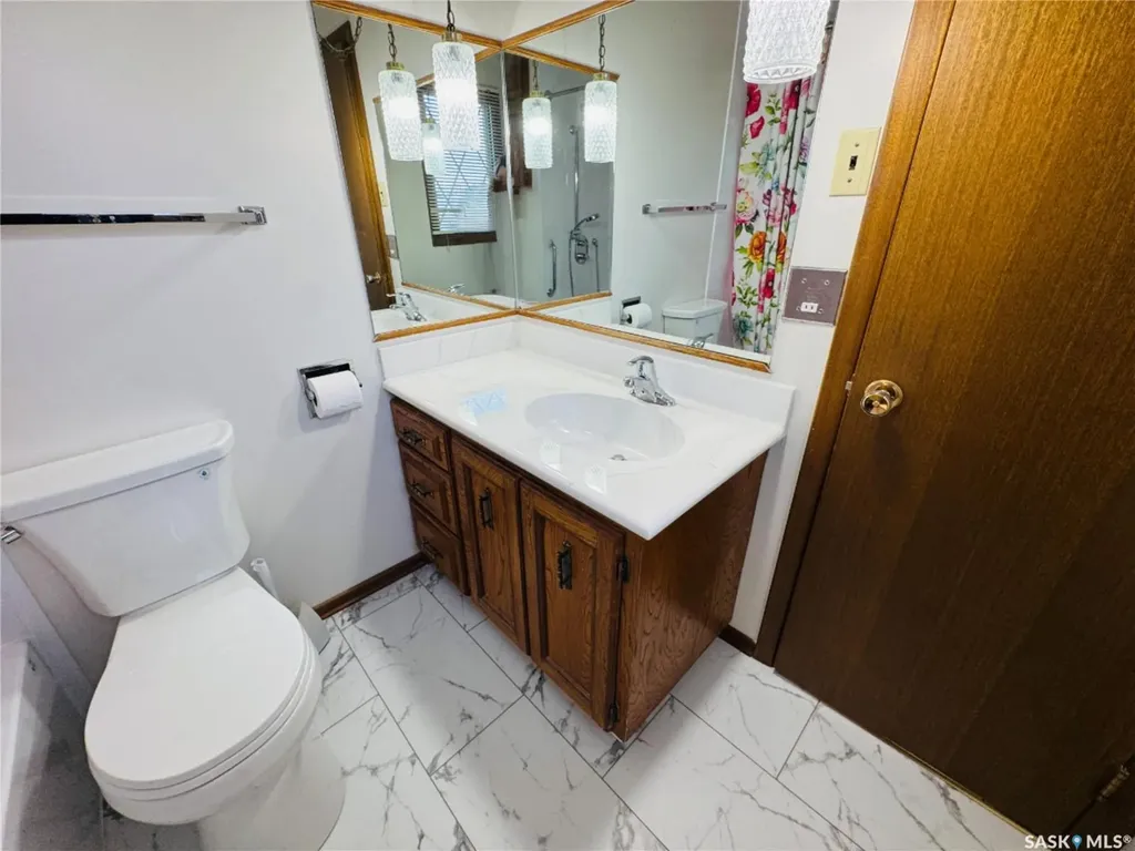 503 7th Avenue W Biggar SK S0K 0M0