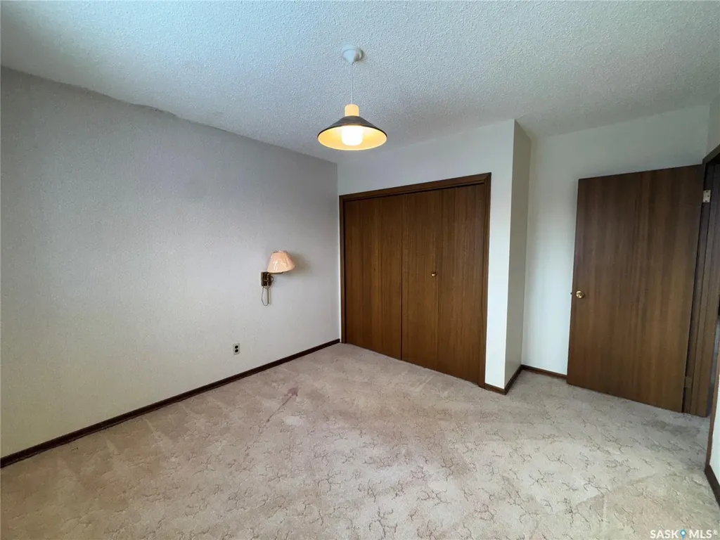 503 7th Avenue W Biggar SK S0K 0M0