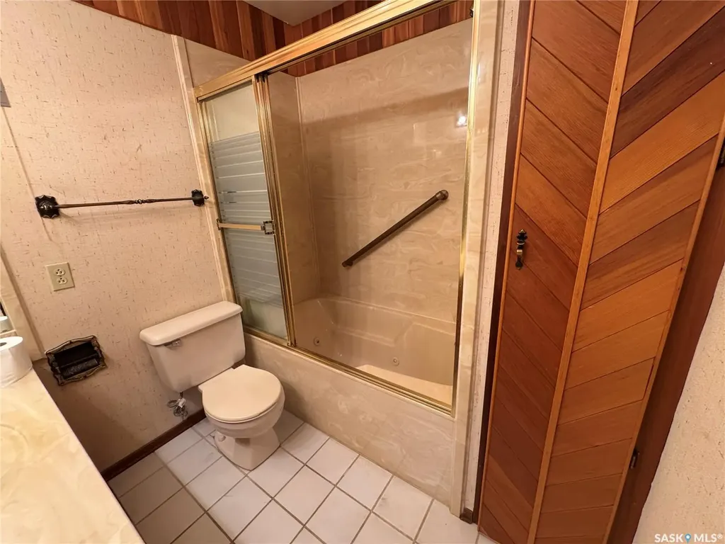 503 7th Avenue W Biggar SK S0K 0M0