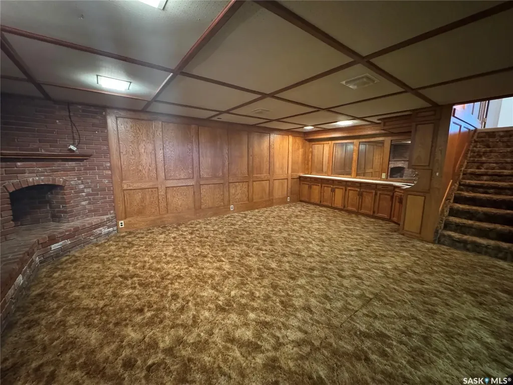 503 7th Avenue W Biggar SK S0K 0M0