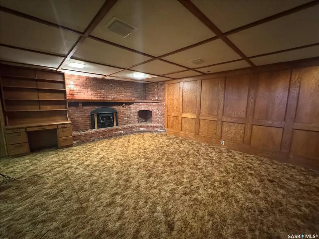 503 7th Avenue W Biggar SK S0K 0M0