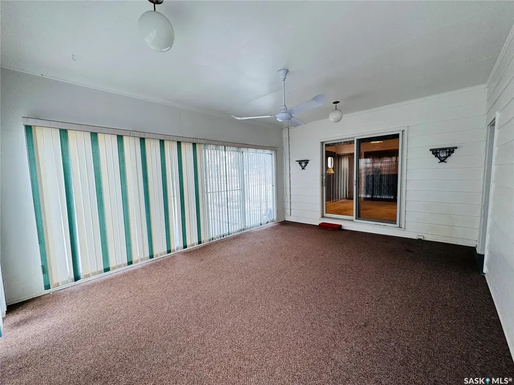 503 7th Avenue W Biggar SK S0K 0M0