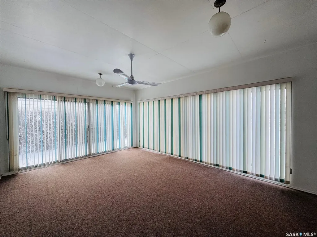 503 7th Avenue W Biggar SK S0K 0M0