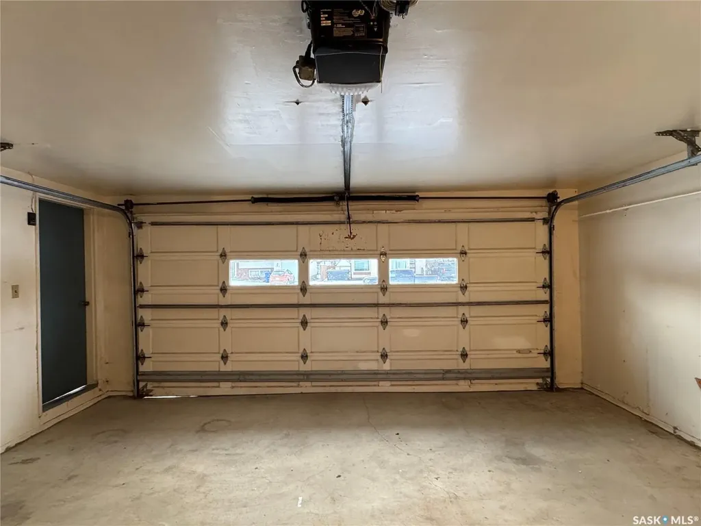 503 7th Avenue W Biggar SK S0K 0M0