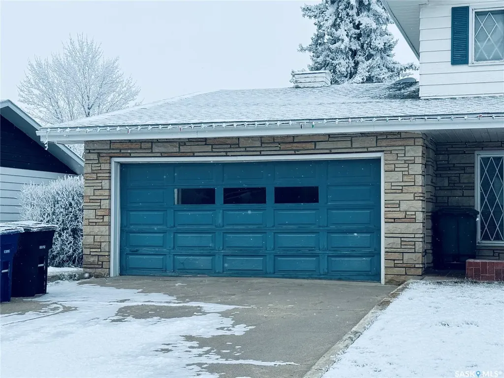 503 7th Avenue W Biggar SK S0K 0M0