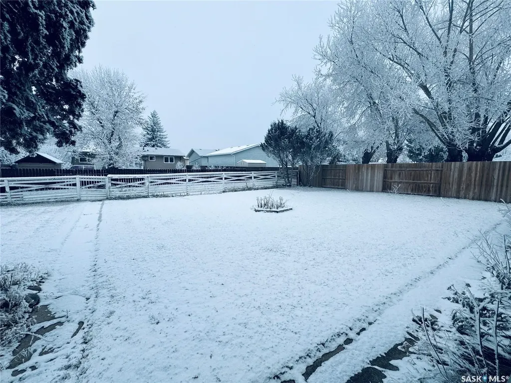 503 7th Avenue W Biggar SK S0K 0M0