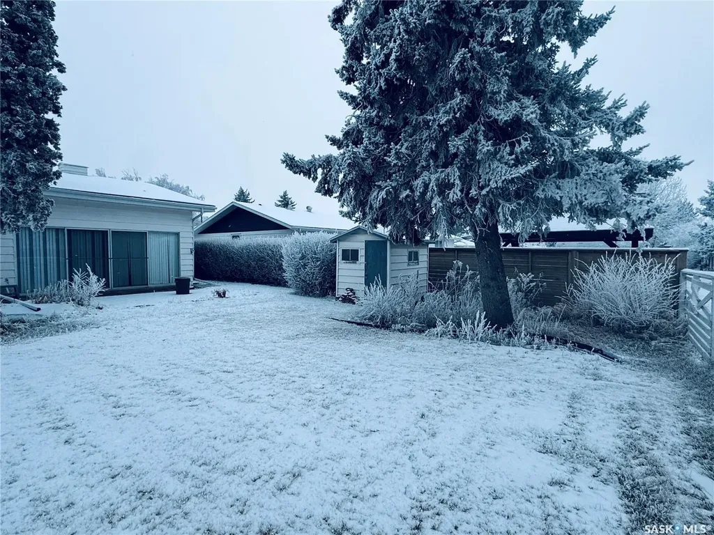 503 7th Avenue W Biggar SK S0K 0M0