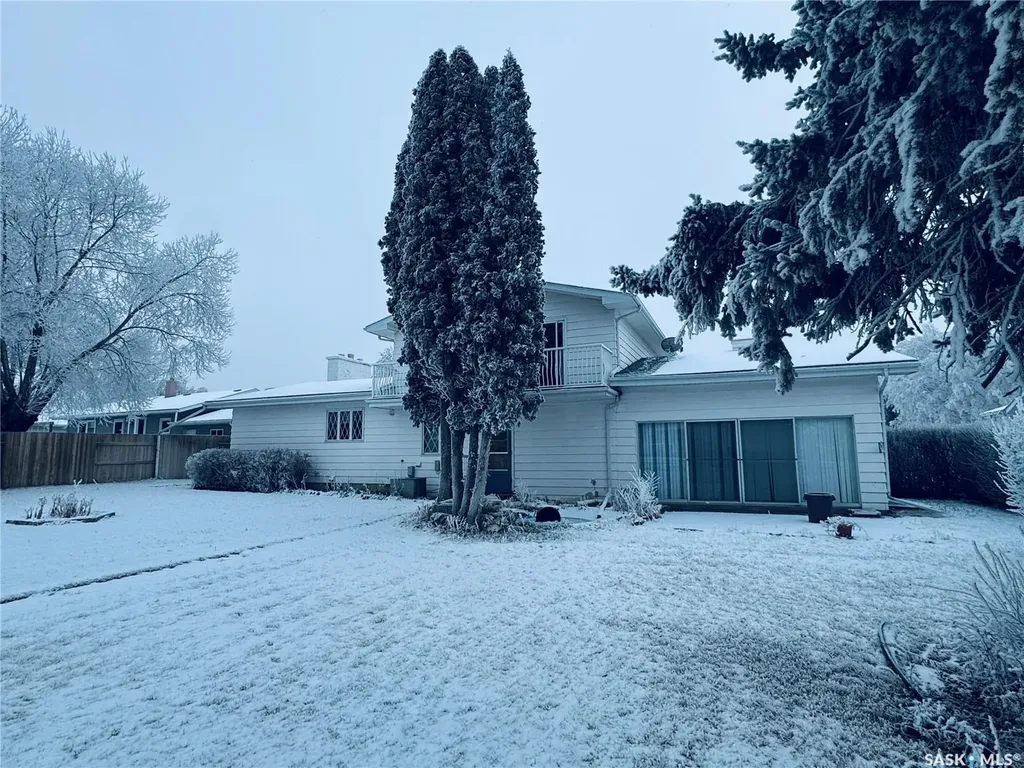 503 7th Avenue W Biggar SK S0K 0M0