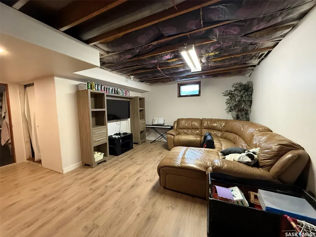 1206 2nd Avenue N Edam SK S0M 0V0