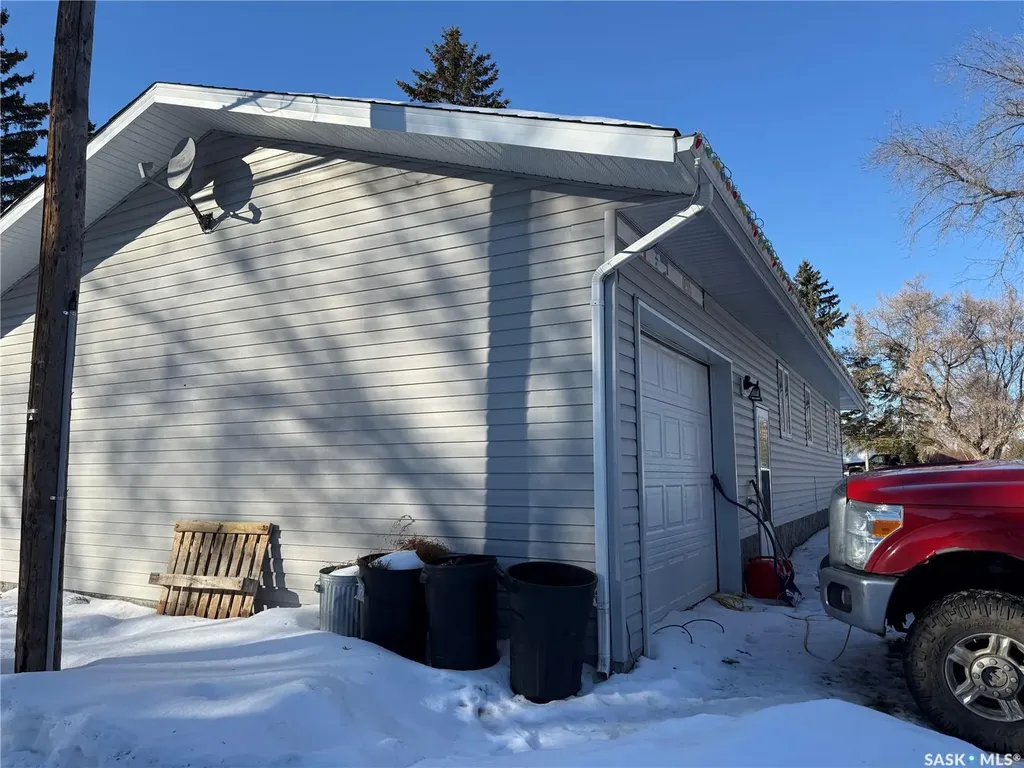 1206 2nd Avenue N Edam SK S0M 0V0