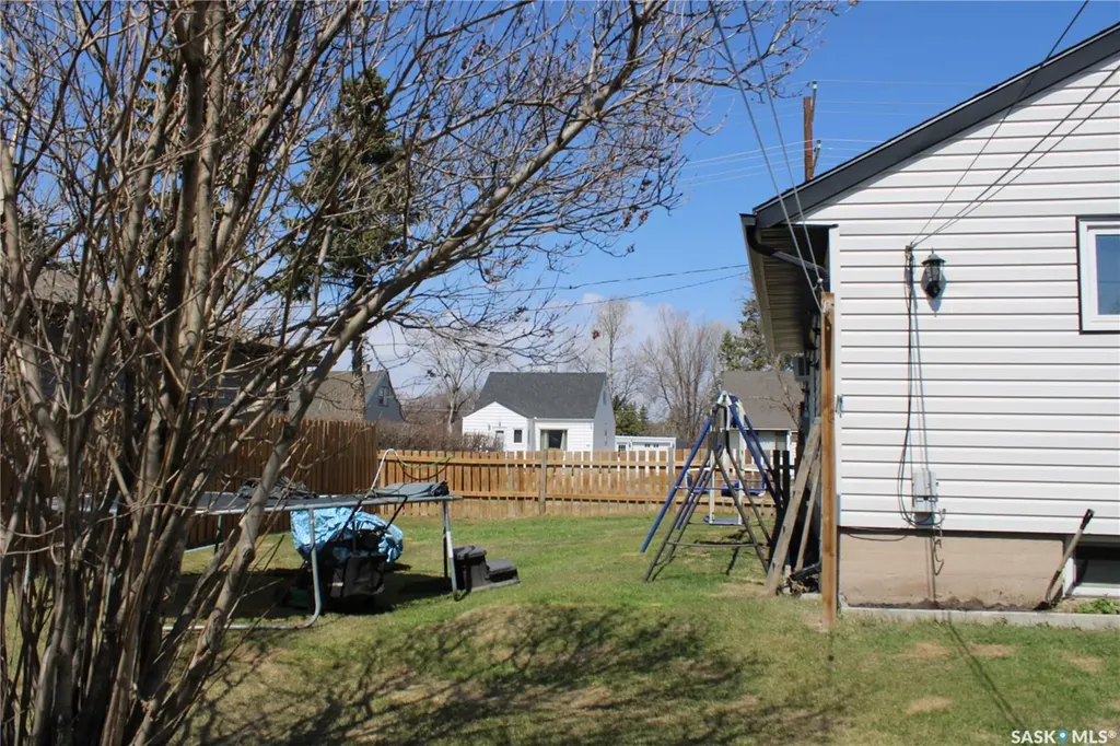 40 King Street W Yorkton SK S3N 0T8