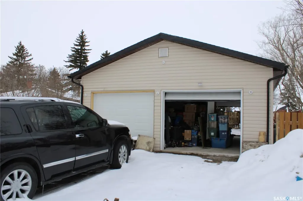 40 King Street W Yorkton SK S3N 0T8