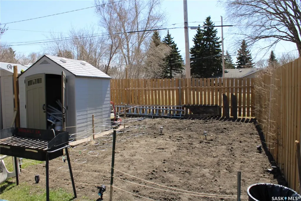 40 King Street W Yorkton SK S3N 0T8