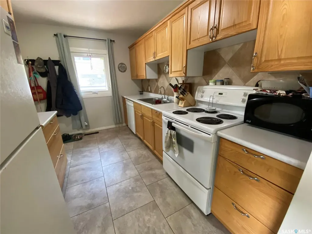 40 King Street W Yorkton SK S3N 0T8