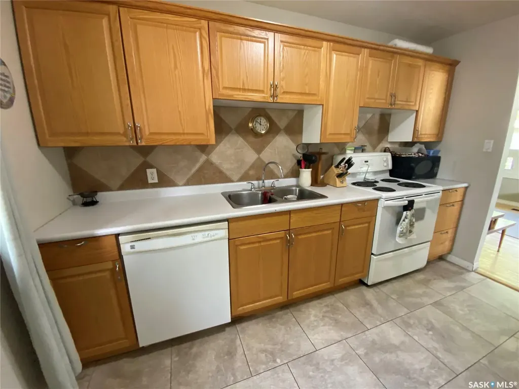 40 King Street W Yorkton SK S3N 0T8