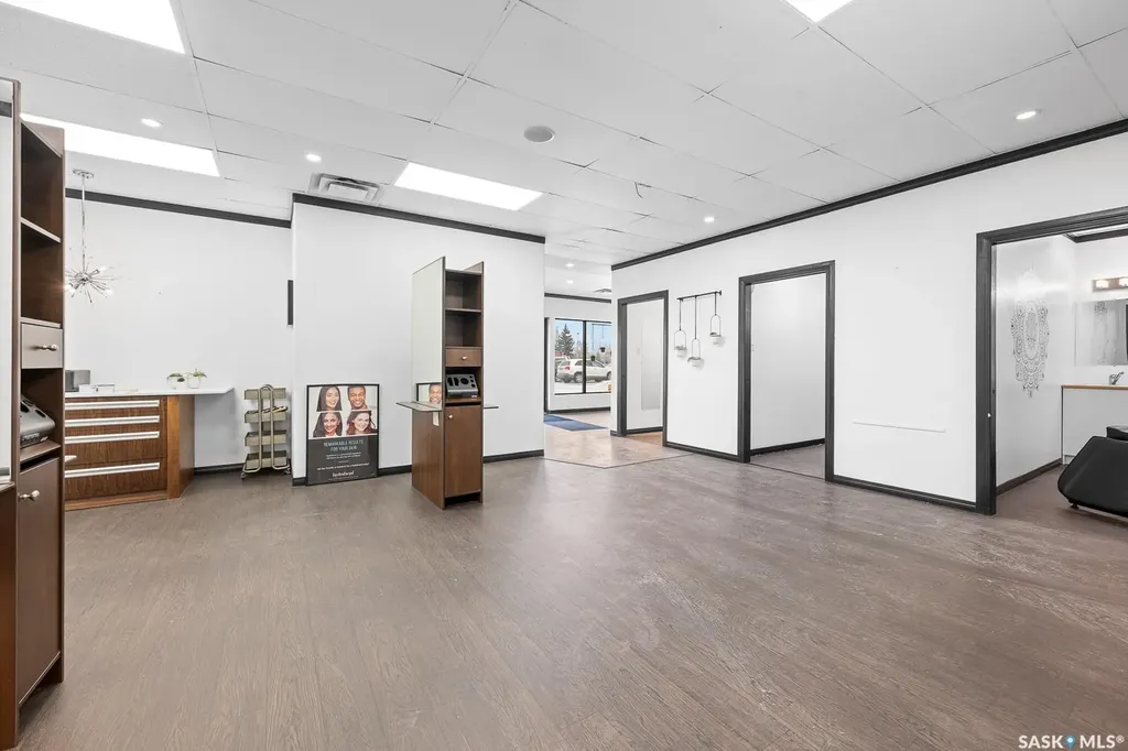 1035 Devonshire Drive N Regina SK S4X 2X4