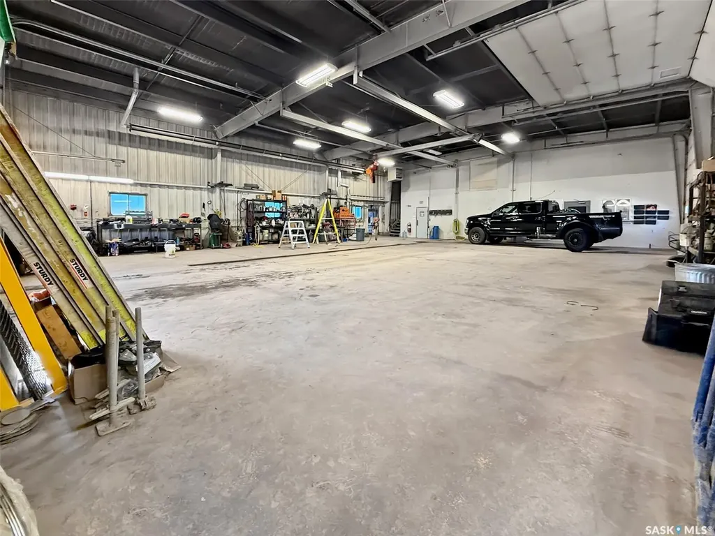 2190 South Railway Street E Swift Current SK S9H 5P3