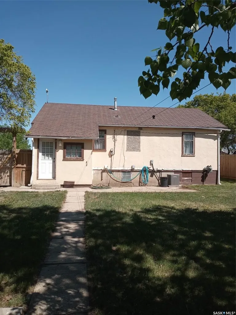 108 Phillips Street Coleville SK S0L 0K0