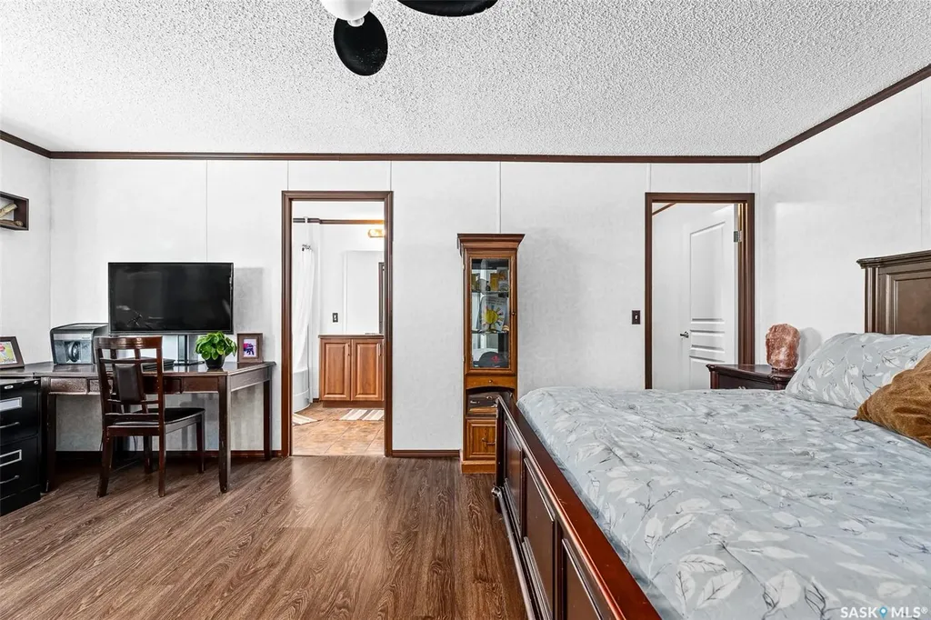 219 11 Highway Chamberlain SK S0G 0R0