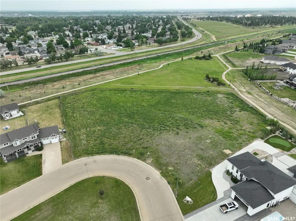 15 Iron Bridge Terrace Moose Jaw SK S6J 0B5