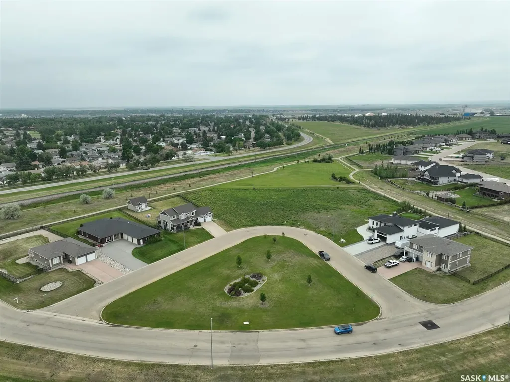 15 Iron Bridge Terrace Moose Jaw SK S6J 0B5