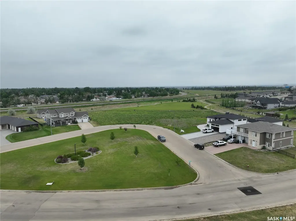 15 Iron Bridge Terrace Moose Jaw SK S6J 0B5