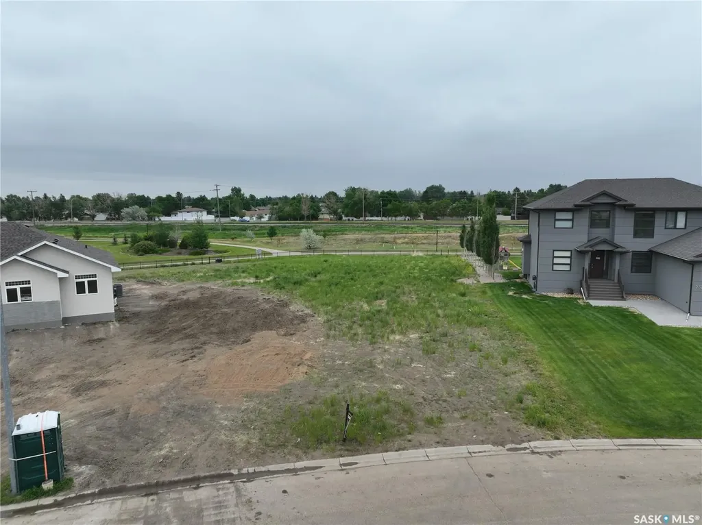 236 Iron Bridge Drive Moose Jaw SK S6J 0B5