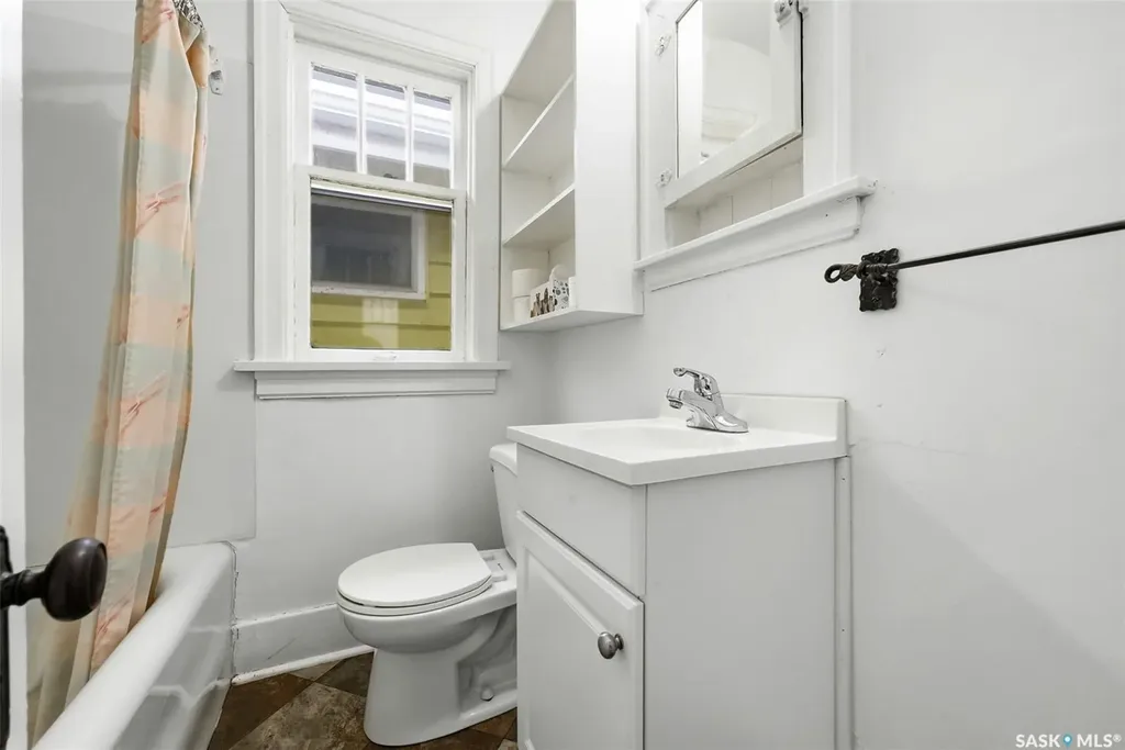 1421 Princess Street Regina SK S4T 3Z2