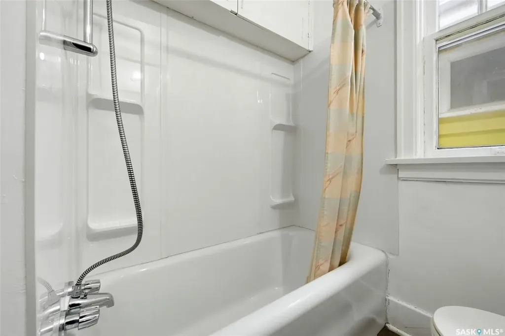 1421 Princess Street Regina SK S4T 3Z2
