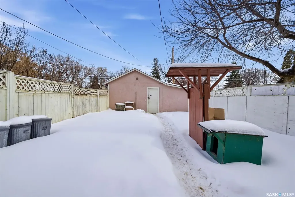 1421 Princess Street Regina SK S4T 3Z2