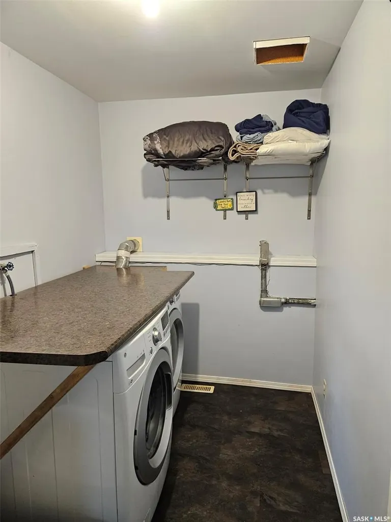 35 Mountain Drive Carlyle SK S0C 0R0