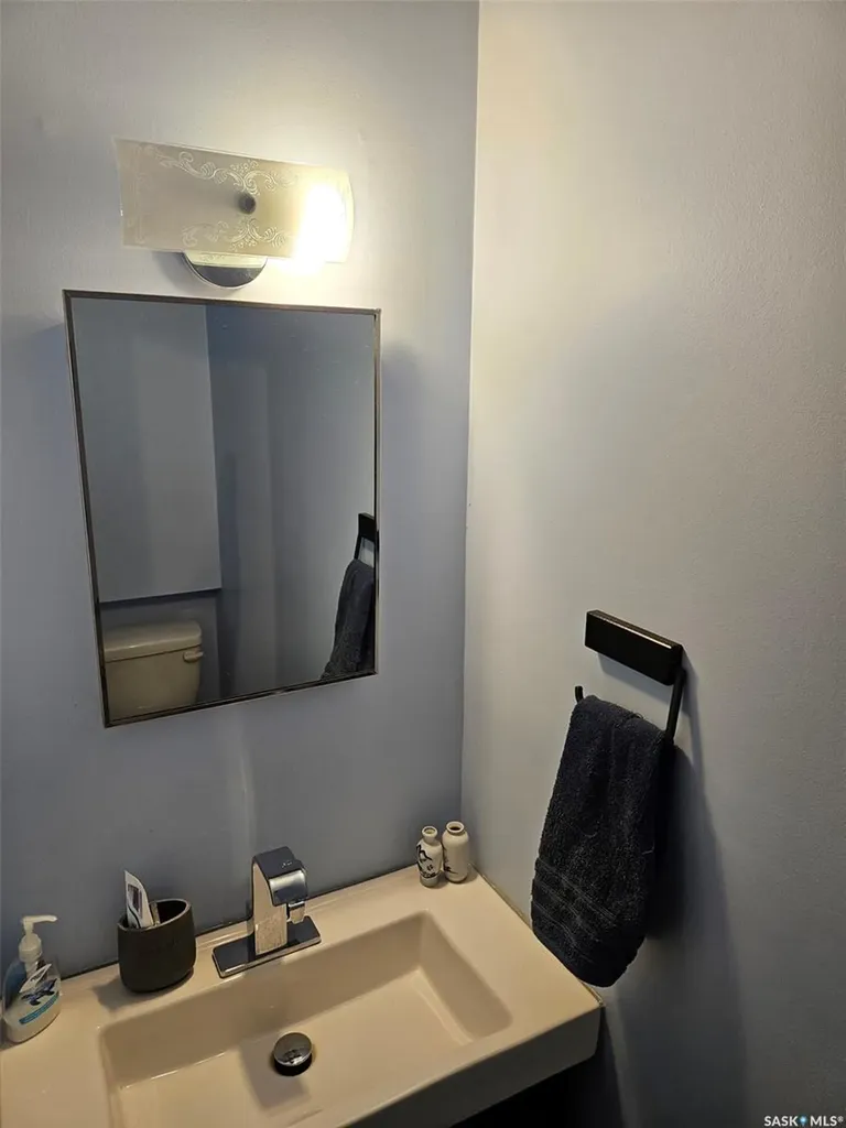 35 Mountain Drive Carlyle SK S0C 0R0