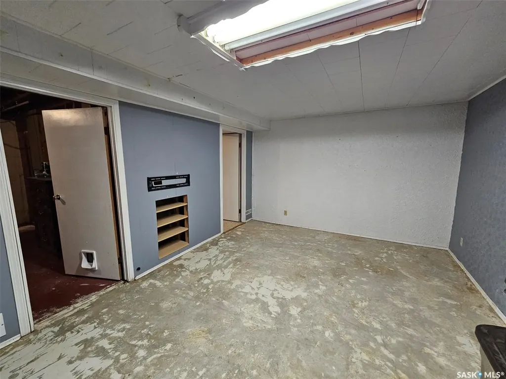 35 Mountain Drive Carlyle SK S0C 0R0