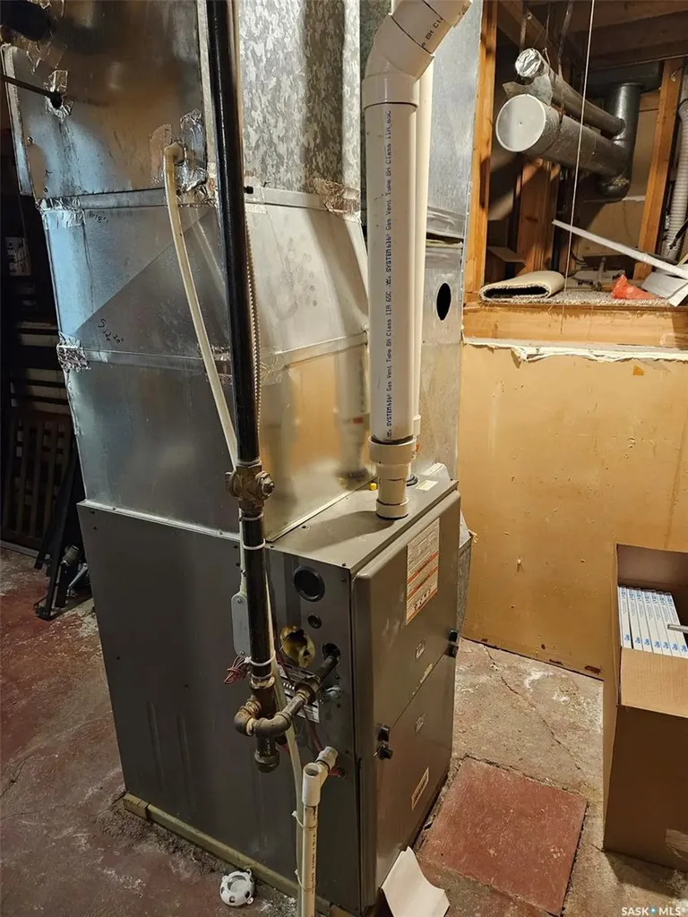 35 Mountain Drive Carlyle SK S0C 0R0