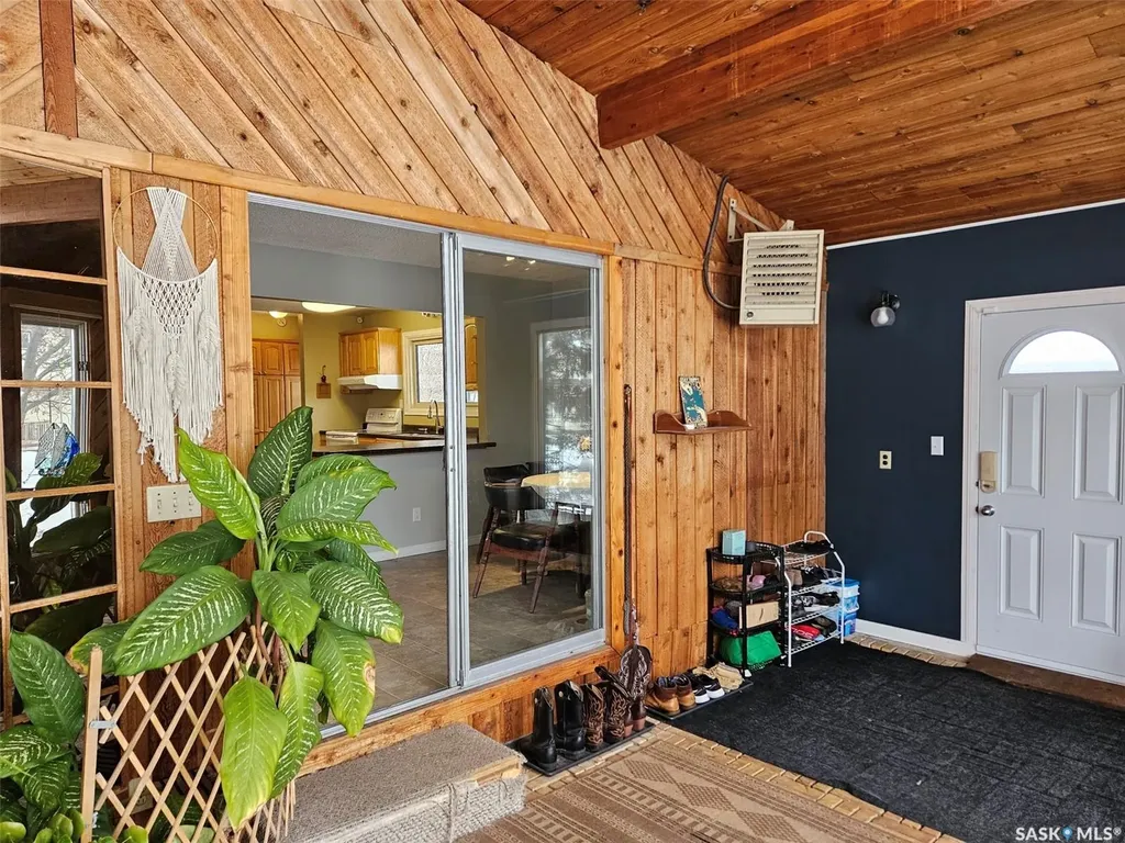 35 Mountain Drive Carlyle SK S0C 0R0