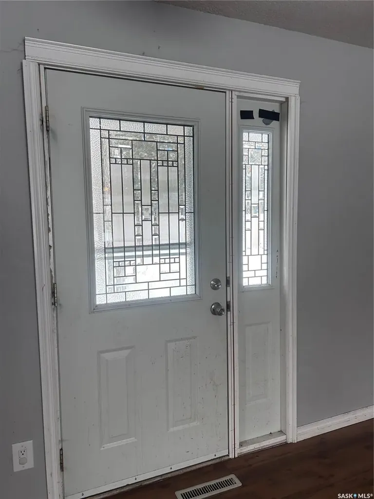 1523 Thorn Crescent Estevan SK S4A 1V7