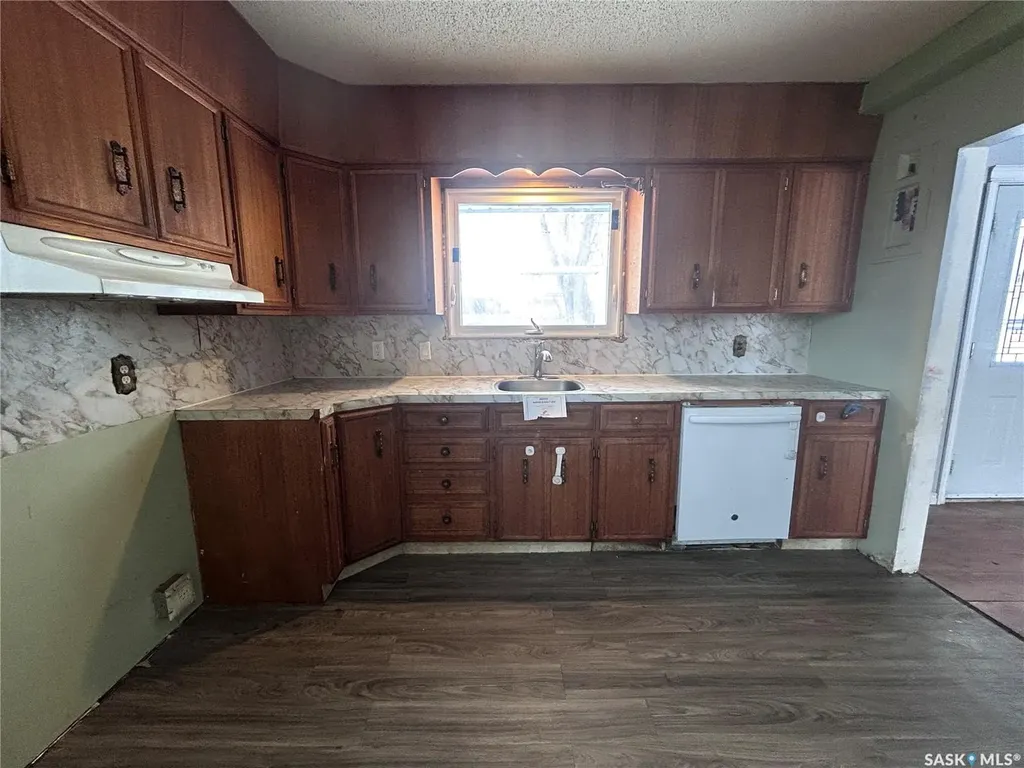 1523 Thorn Crescent Estevan SK S4A 1V7