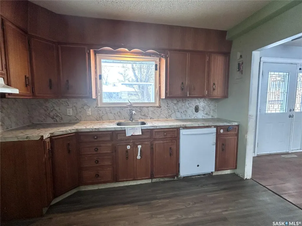 1523 Thorn Crescent Estevan SK S4A 1V7