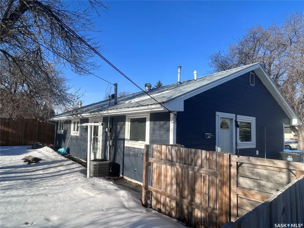 1523 Thorn Crescent Estevan SK S4A 1V7