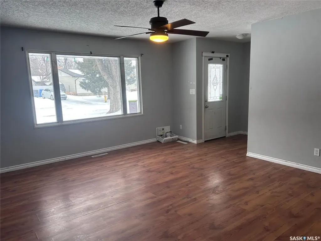 1523 Thorn Crescent Estevan SK S4A 1V7