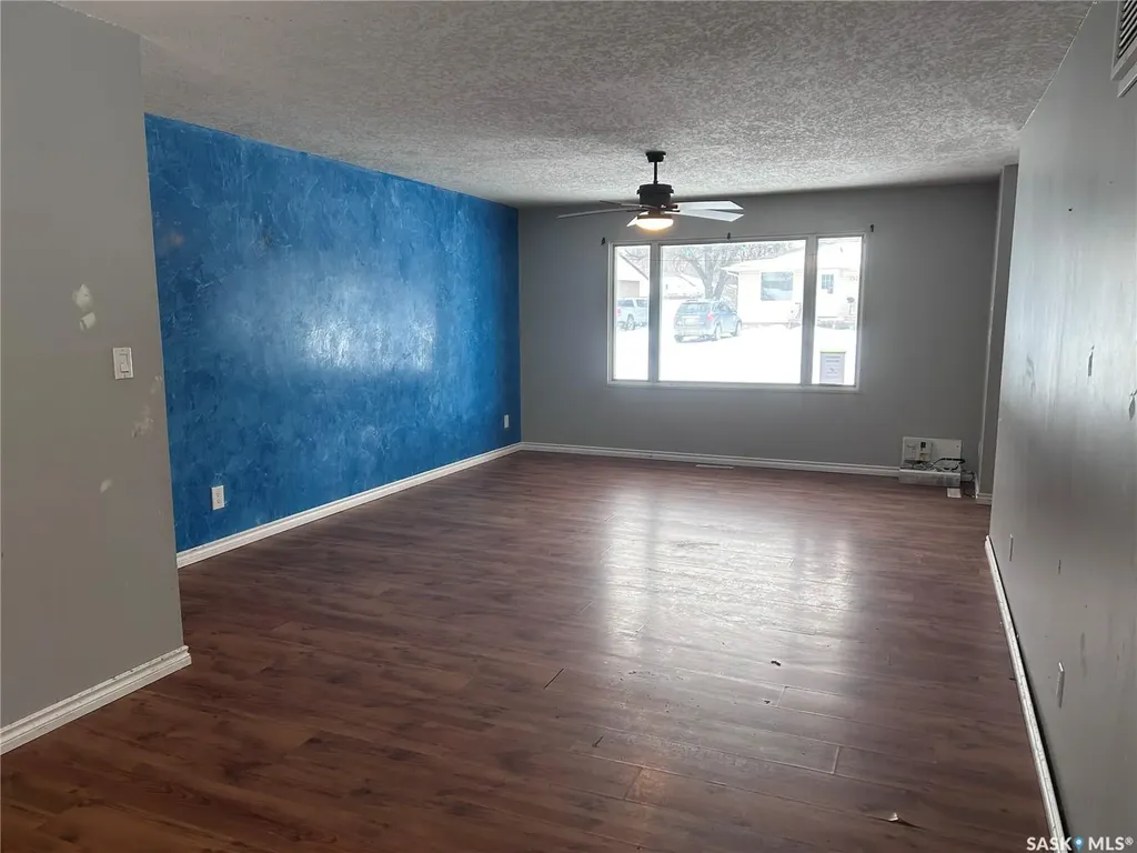 1523 Thorn Crescent Estevan SK S4A 1V7