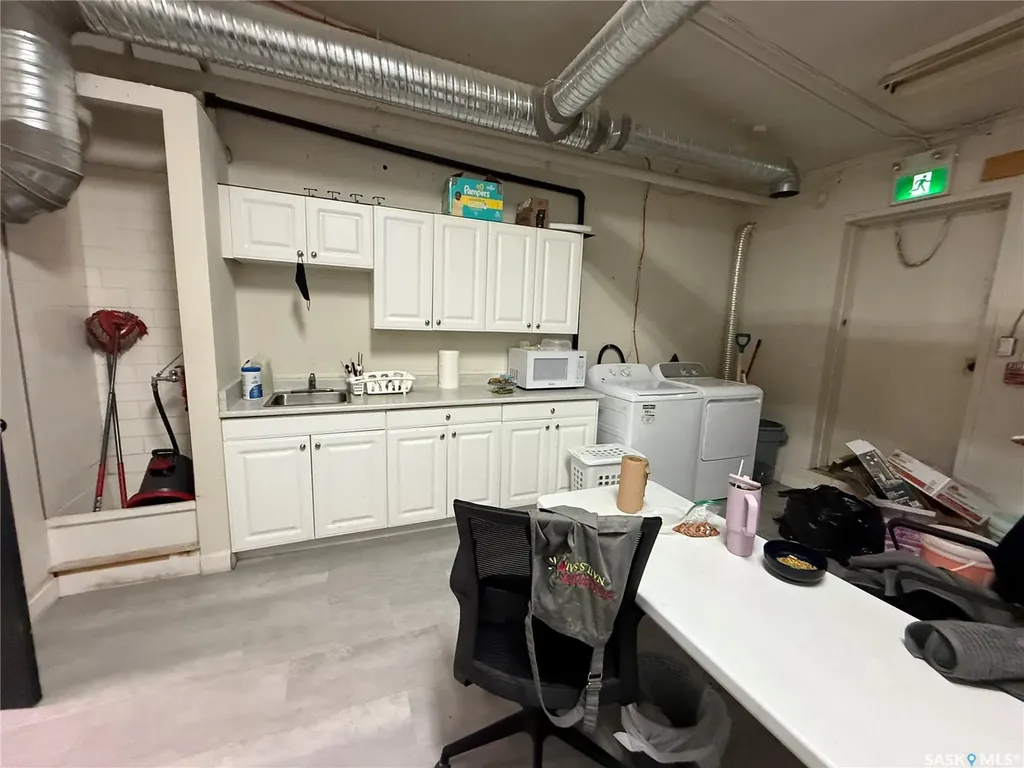155 2nd Avenue S Saskatoon SK S7K 1K6