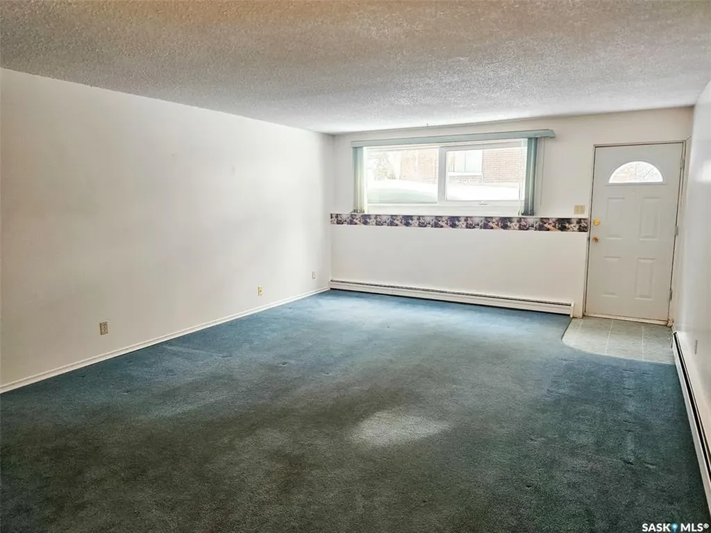 320 13th Avenue NE Swift Current SK S9H 2V9