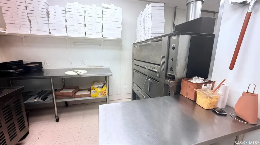 205 115th Street E Saskatoon SK S7N 2E3