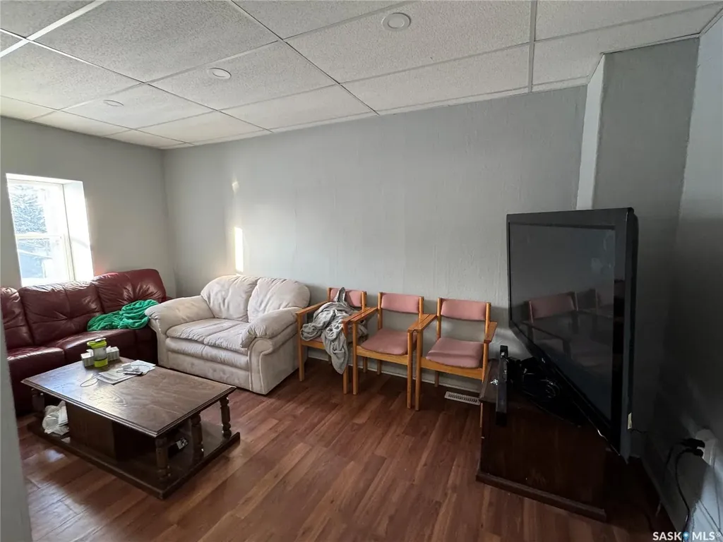 722 / 724 Desmond Street Grenfell SK S0G 2B0